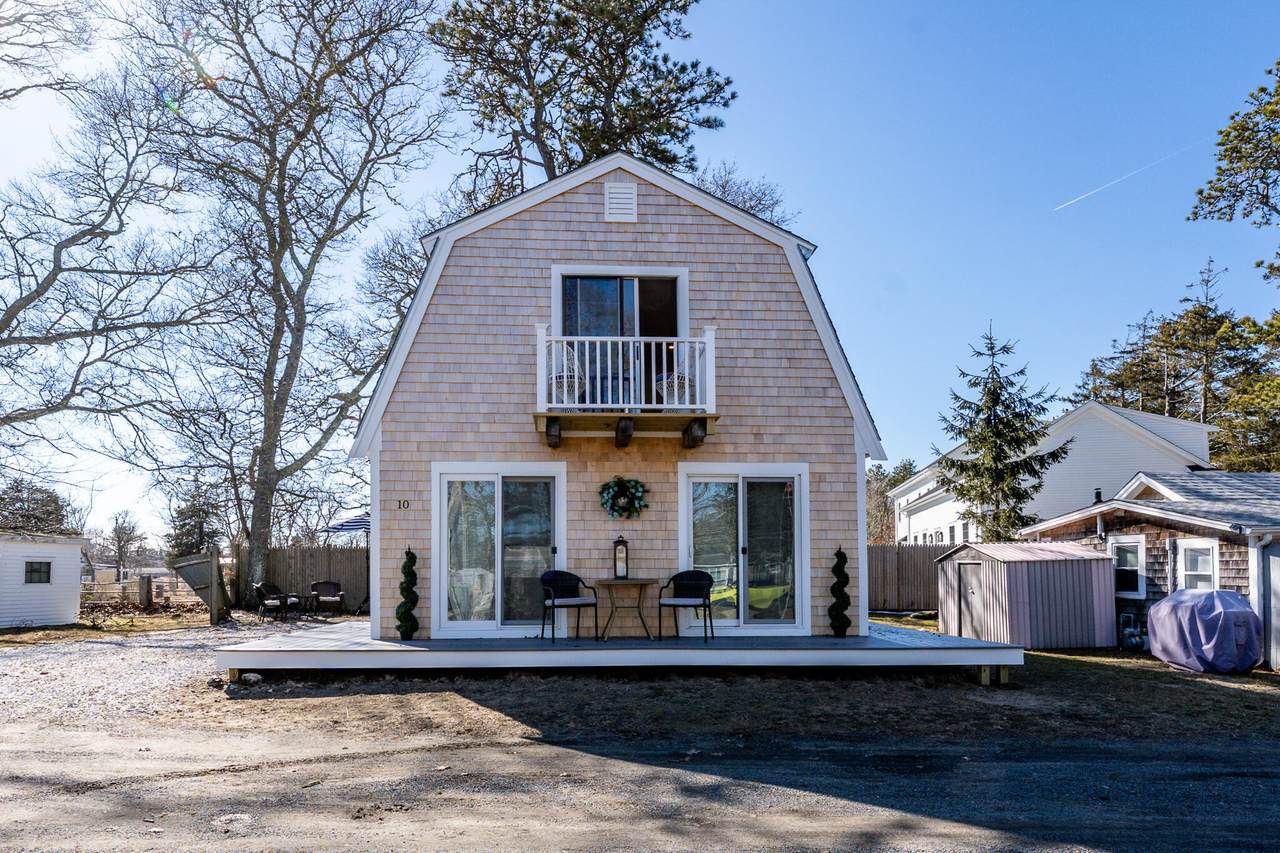 https://bt-photos.global.ssl.fastly.net/capecod/1280_boomver_2_22600739-2.jpg