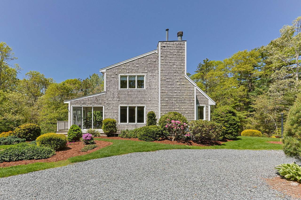 17 Claus Way - Photo 1