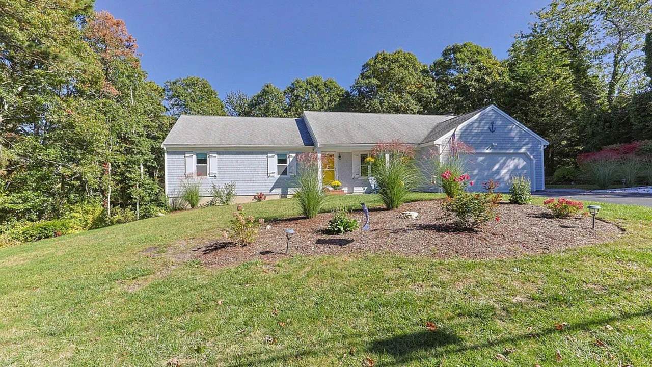 https://bt-photos.global.ssl.fastly.net/capecod/1280_boomver_2_22600954-2.jpg