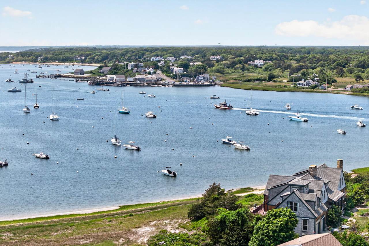https://bt-photos.global.ssl.fastly.net/capecod/1280_boomver_1_22601006-2.jpg