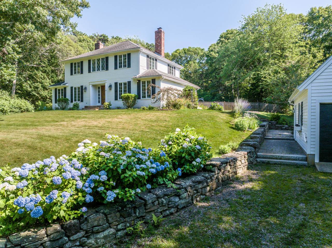https://bt-photos.global.ssl.fastly.net/capecod/1280_boomver_3_22601330-2.jpg