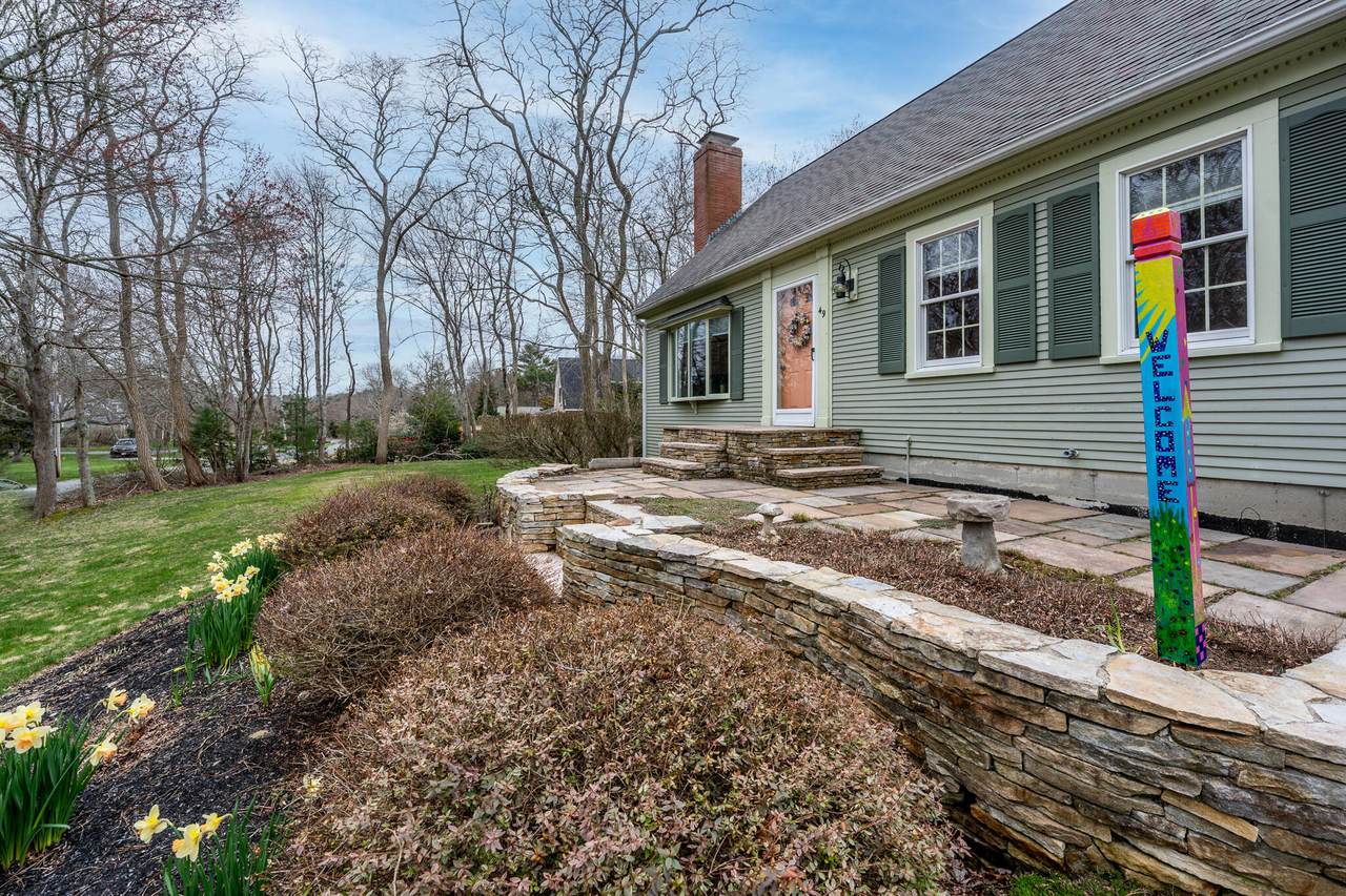 49 Great Hill Drive - Photo 1