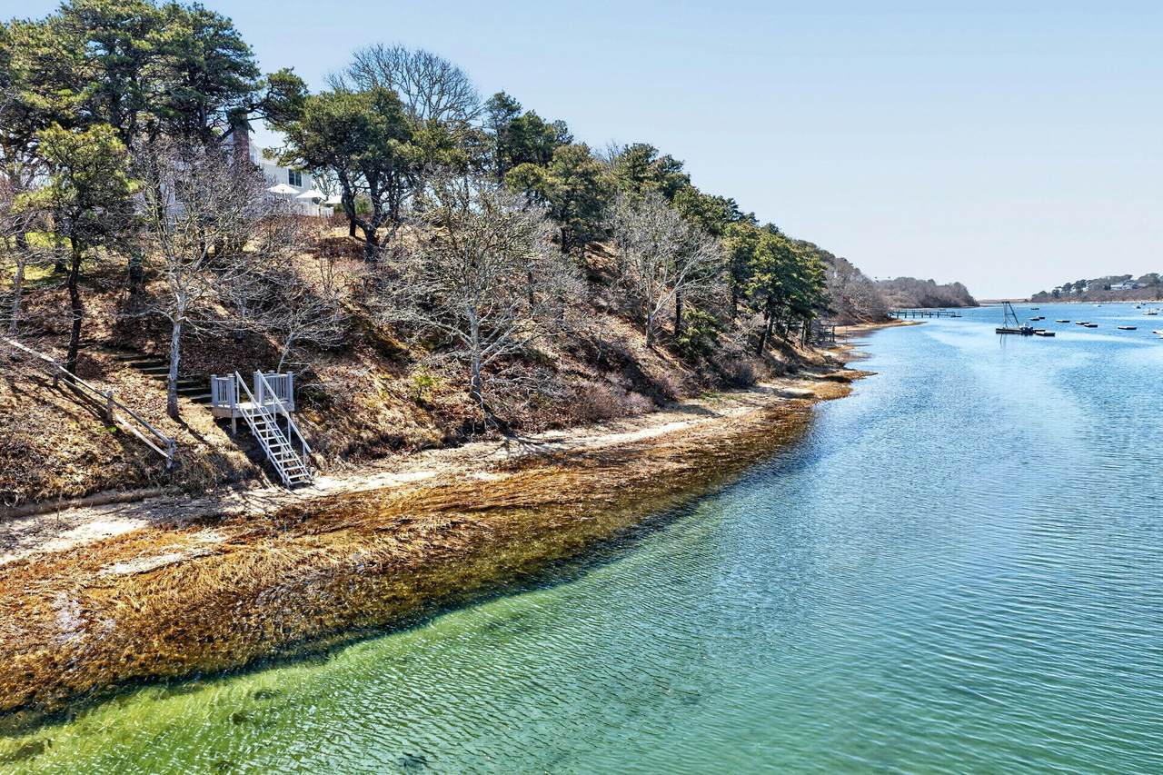 https://bt-photos.global.ssl.fastly.net/capecod/1280_boomver_1_22601572-2.jpg
