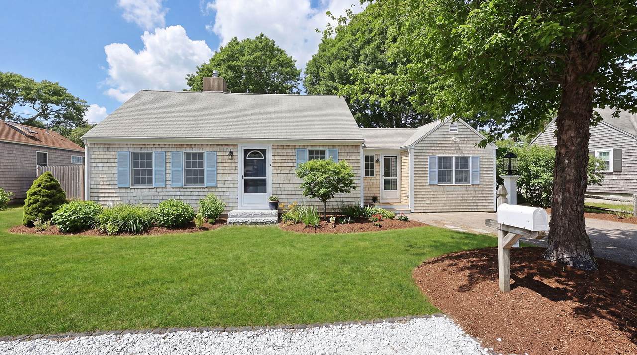 22 Mandeville Road - Photo 1