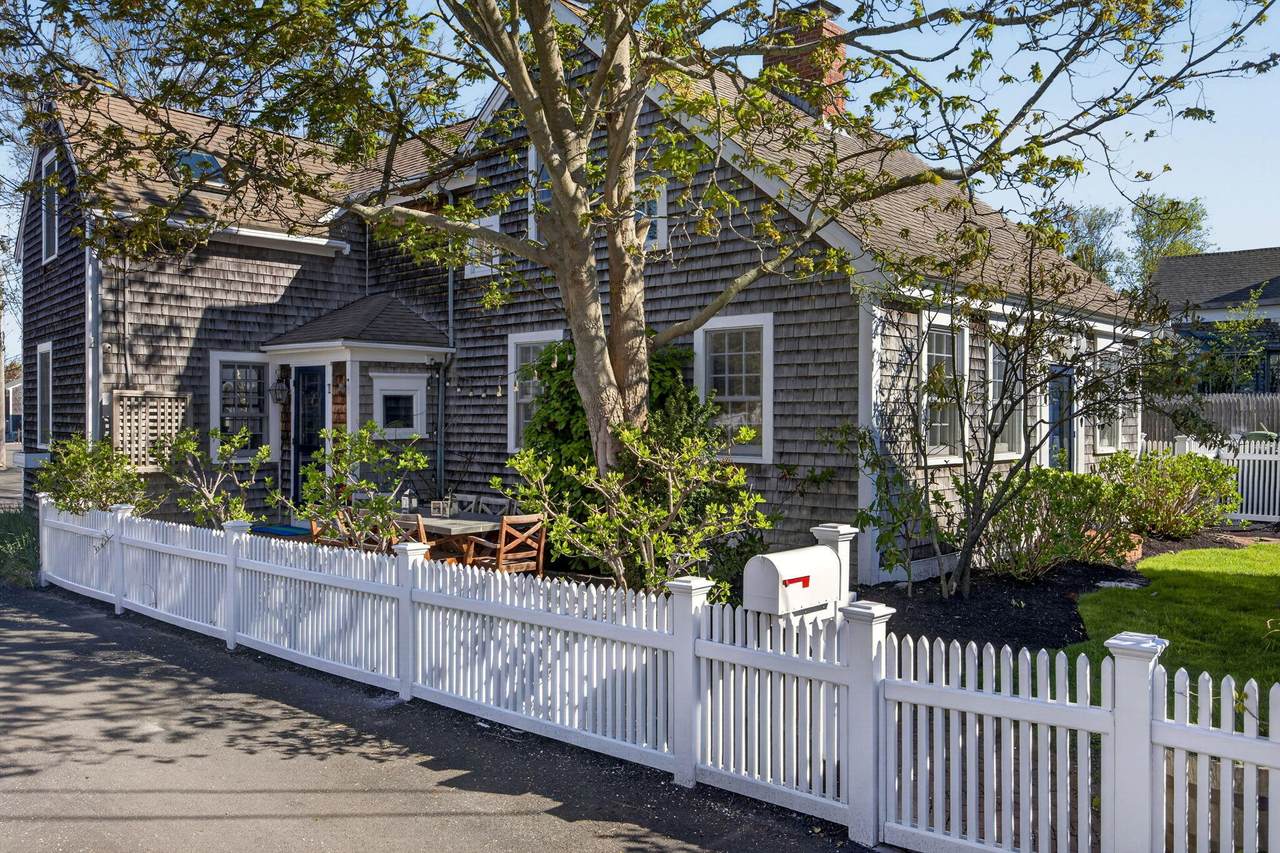 https://bt-photos.global.ssl.fastly.net/capecod/1280_boomver_2_22601636-2.jpg