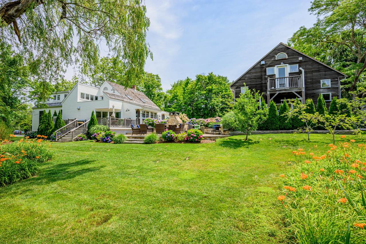 https://bt-photos.global.ssl.fastly.net/capecod/1280_boomver_2_22601648-2.jpg