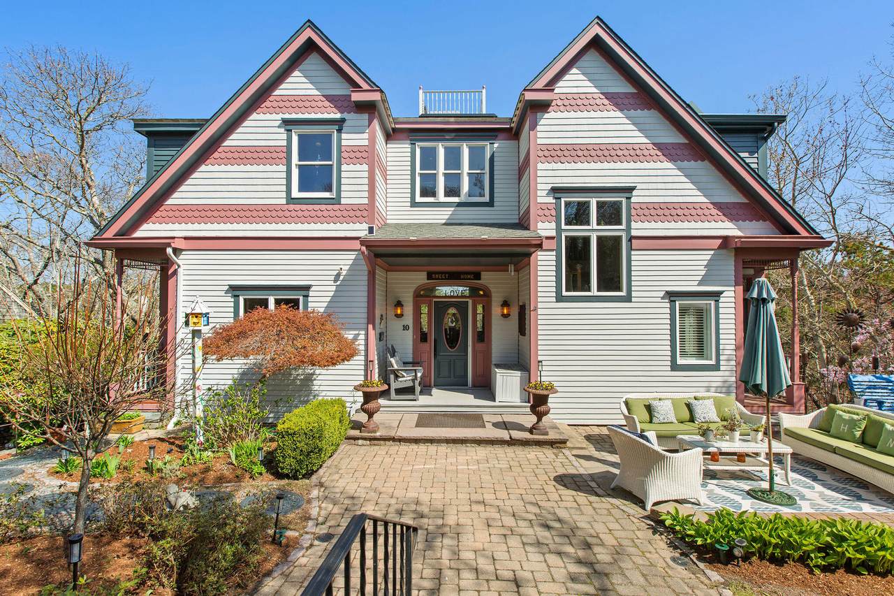 10 Somerset Road - Photo 1