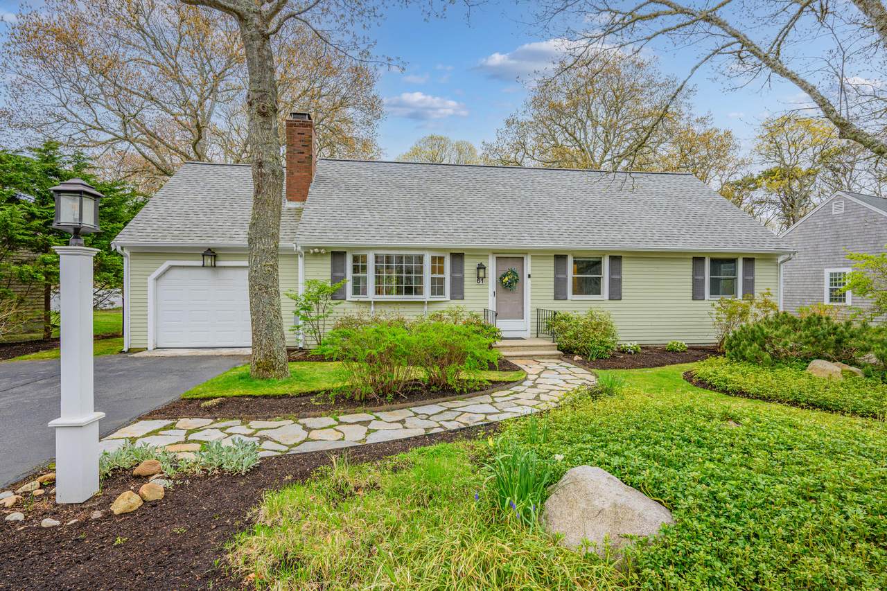 61 Continental Drive - Photo 1