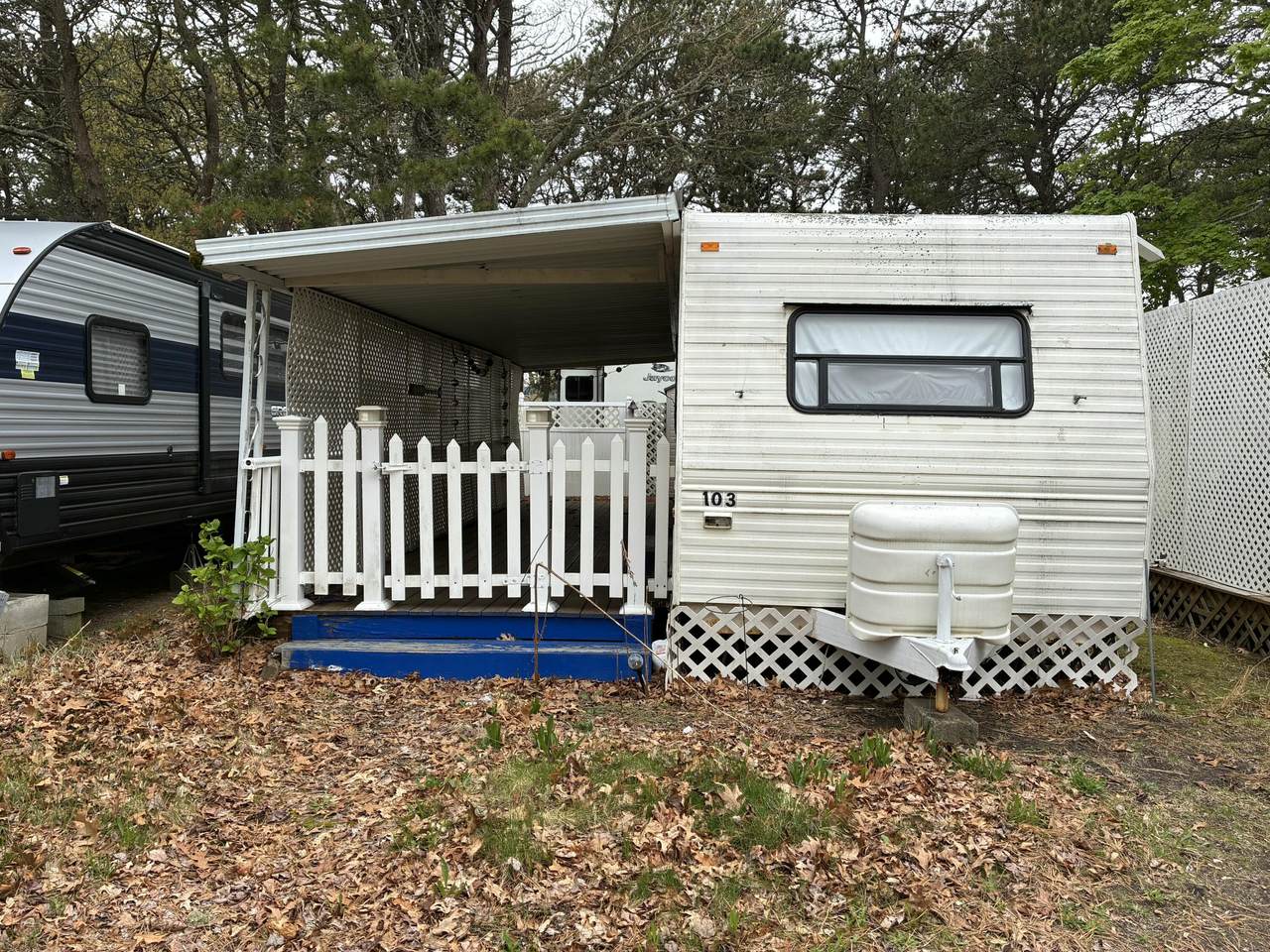 698 Willow St. - Photo 1