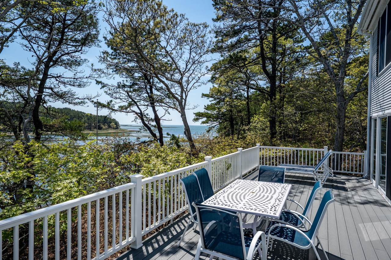 https://bt-photos.global.ssl.fastly.net/capecod/1280_boomver_1_22602264-2.jpg