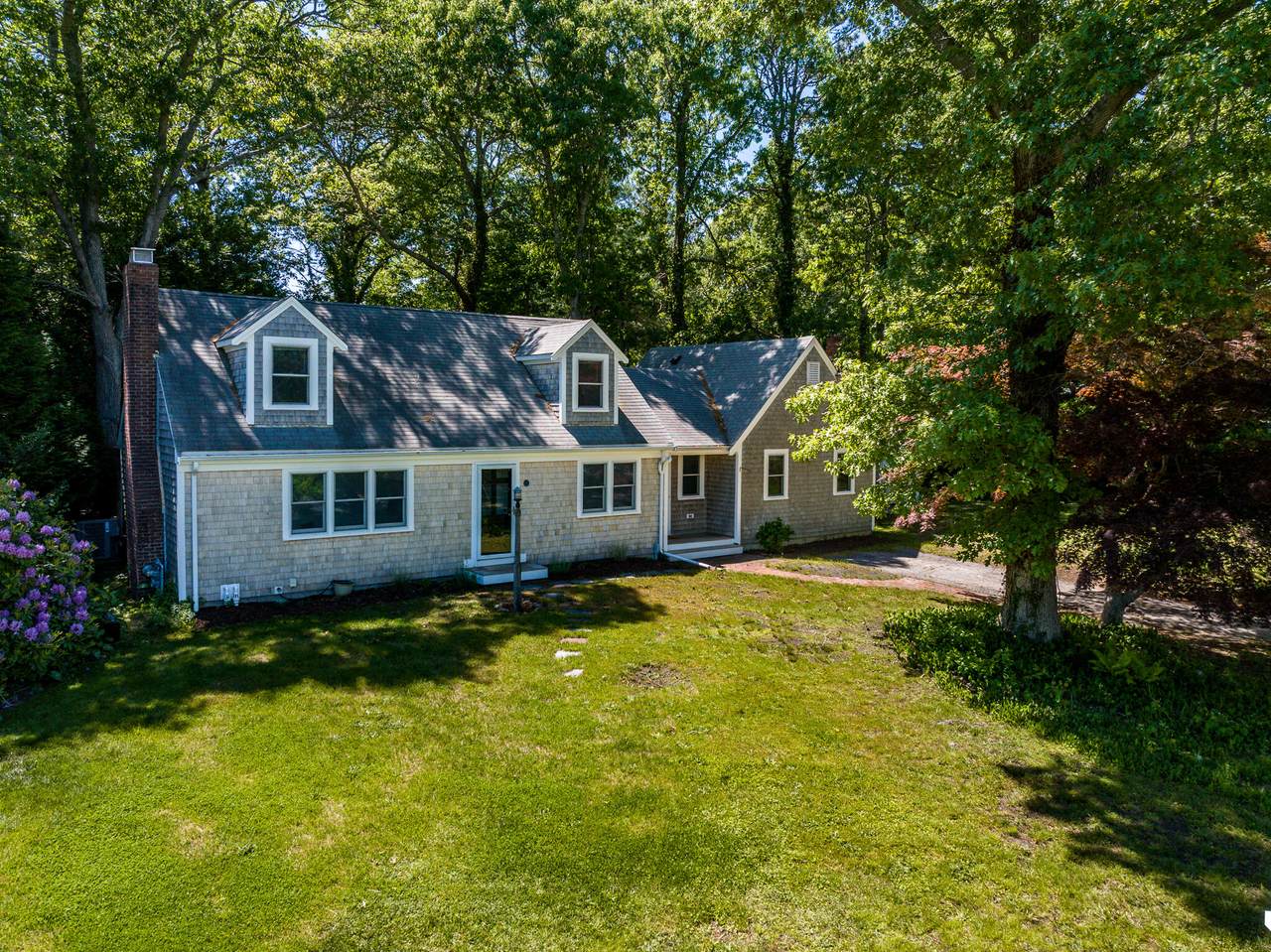 52 Ellis Circle - Photo 1