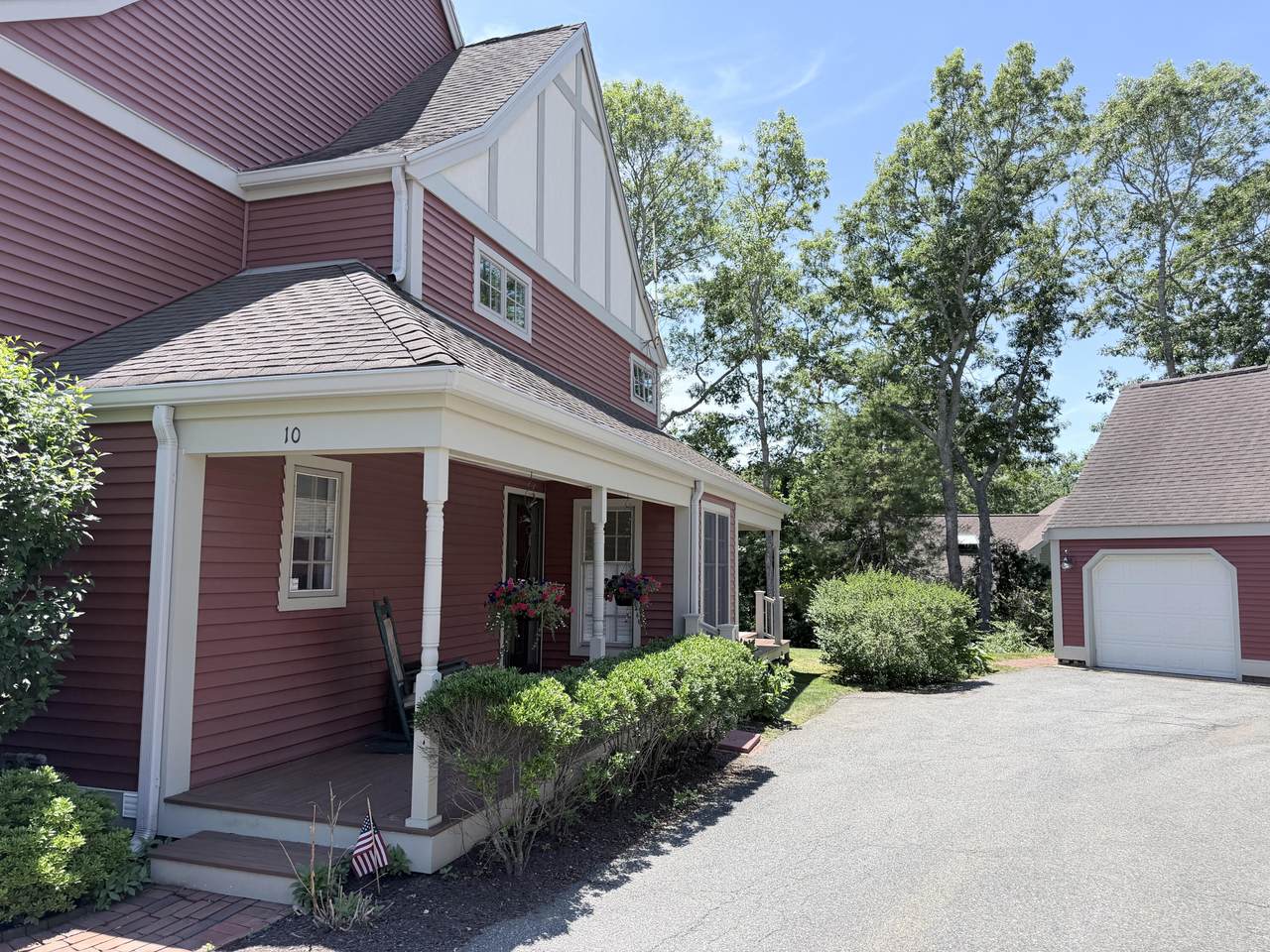 10 Village Green Circle - Photo 1