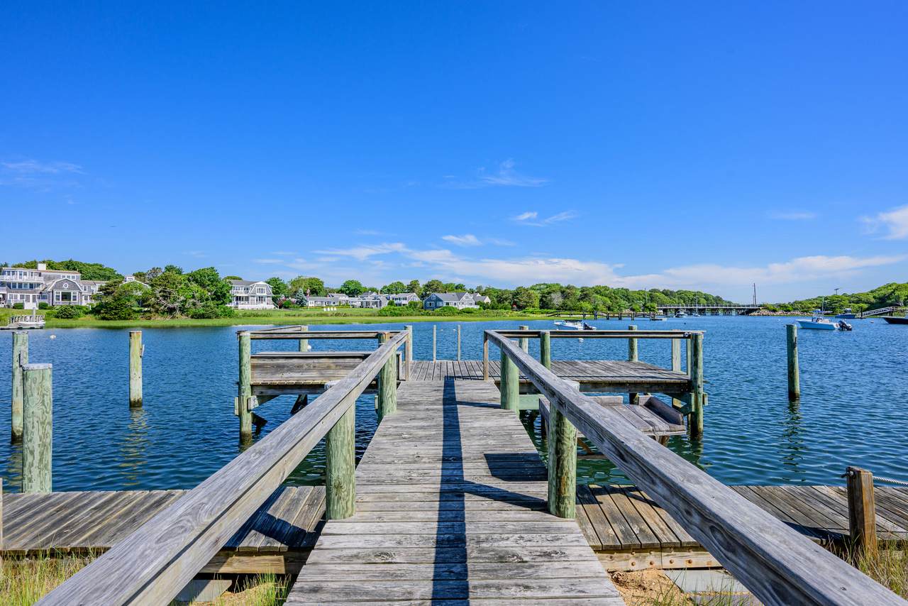 https://bt-photos.global.ssl.fastly.net/capecod/1280_boomver_1_22603148-2.jpg