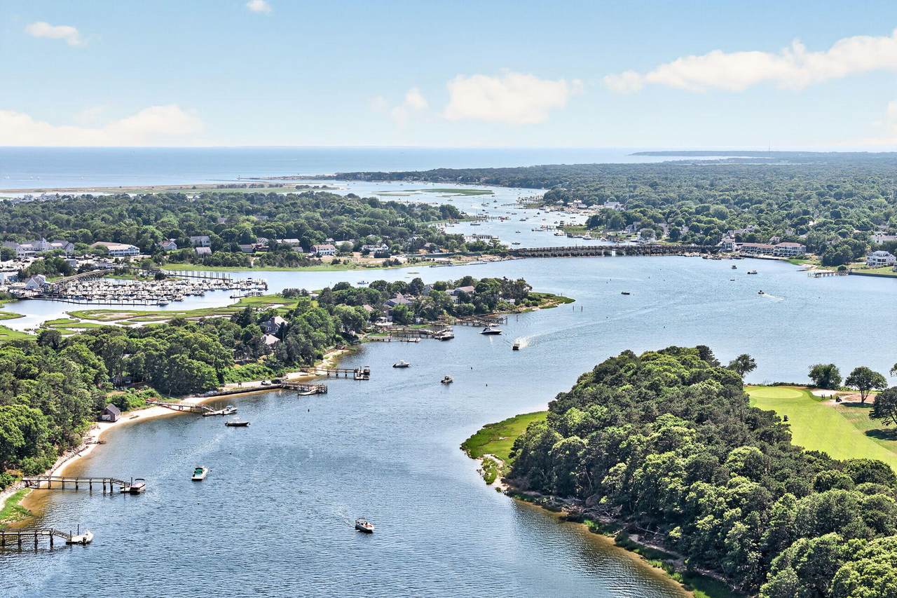 https://bt-photos.global.ssl.fastly.net/capecod/1280_boomver_2_22603355-2.jpg