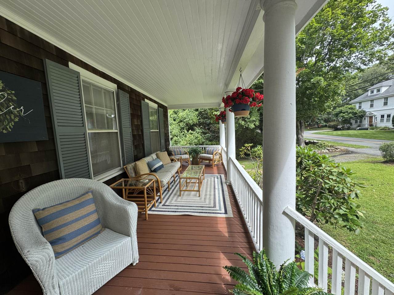 https://bt-photos.global.ssl.fastly.net/capecod/1280_boomver_2_22603492-2.jpg