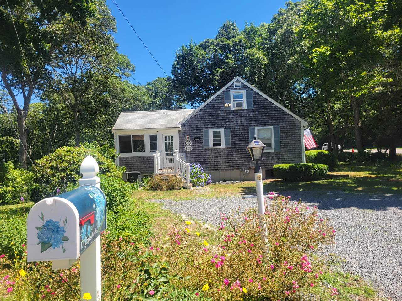 https://bt-photos.global.ssl.fastly.net/capecod/1280_boomver_2_22603520-2.jpg