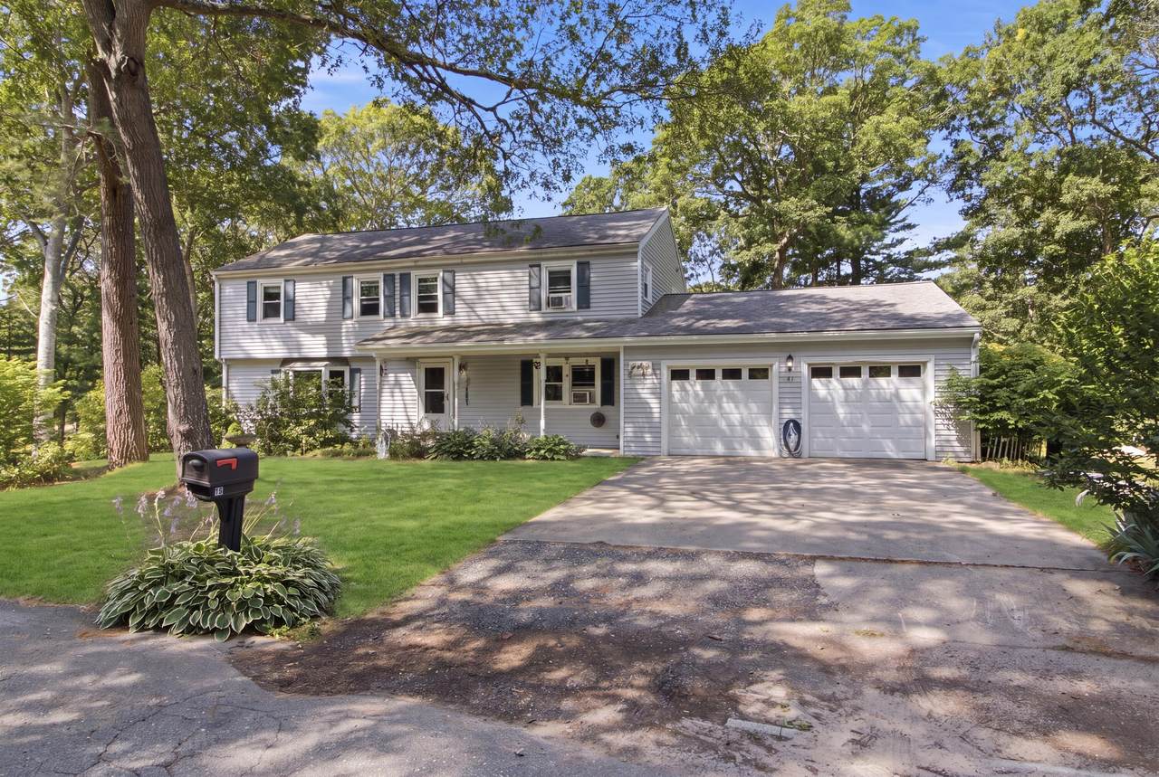 10 Roberta Drive - Photo 1