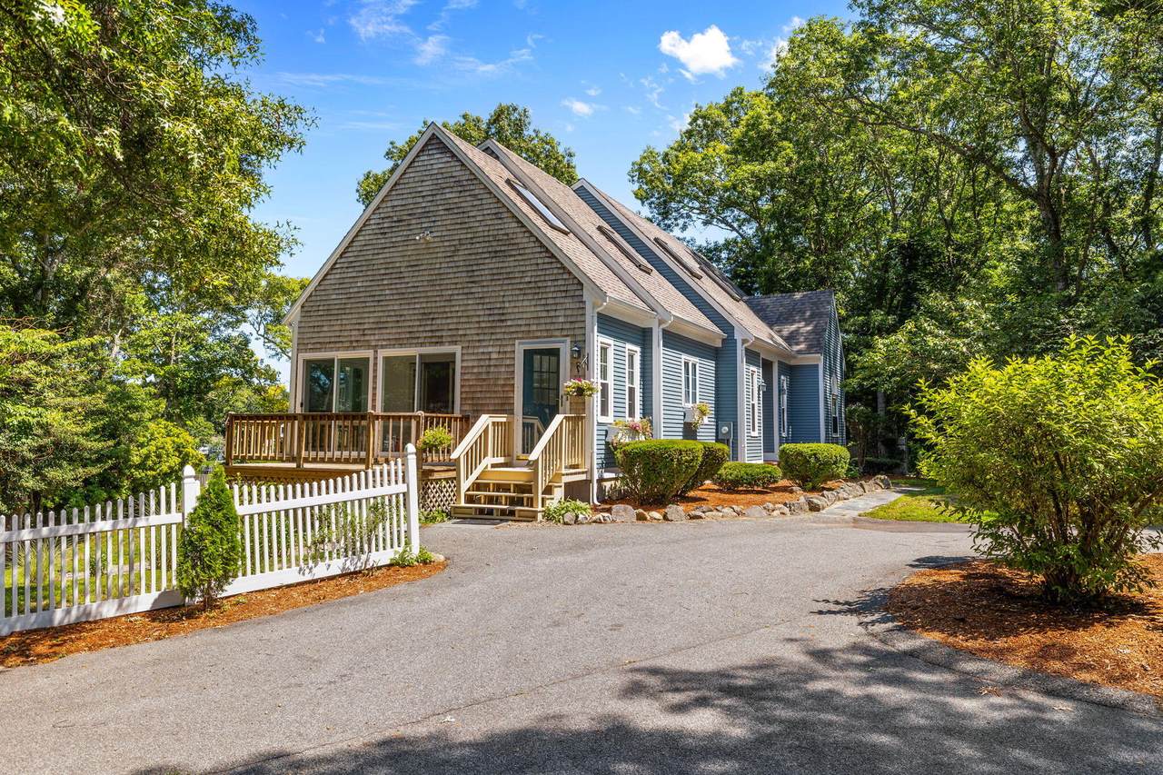 https://bt-photos.global.ssl.fastly.net/capecod/1280_boomver_2_22604075-2.jpg