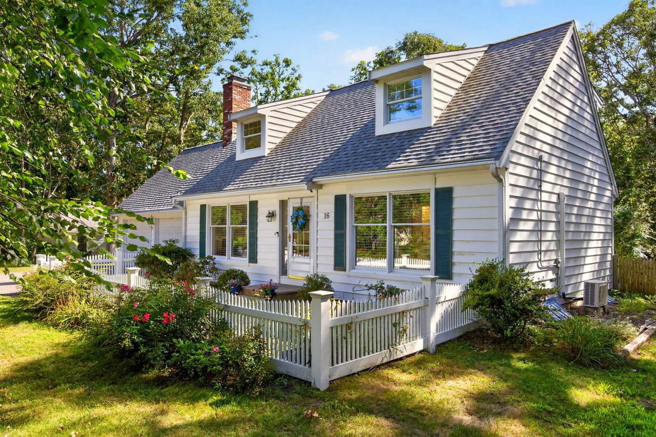 https://bt-photos.global.ssl.fastly.net/capecod/1280_boomver_2_22604241-2.jpg