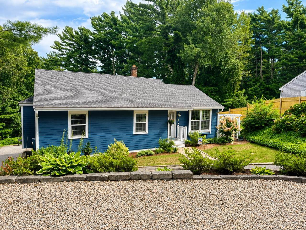 https://bt-photos.global.ssl.fastly.net/capecod/1280_boomver_2_22604339-2.jpg