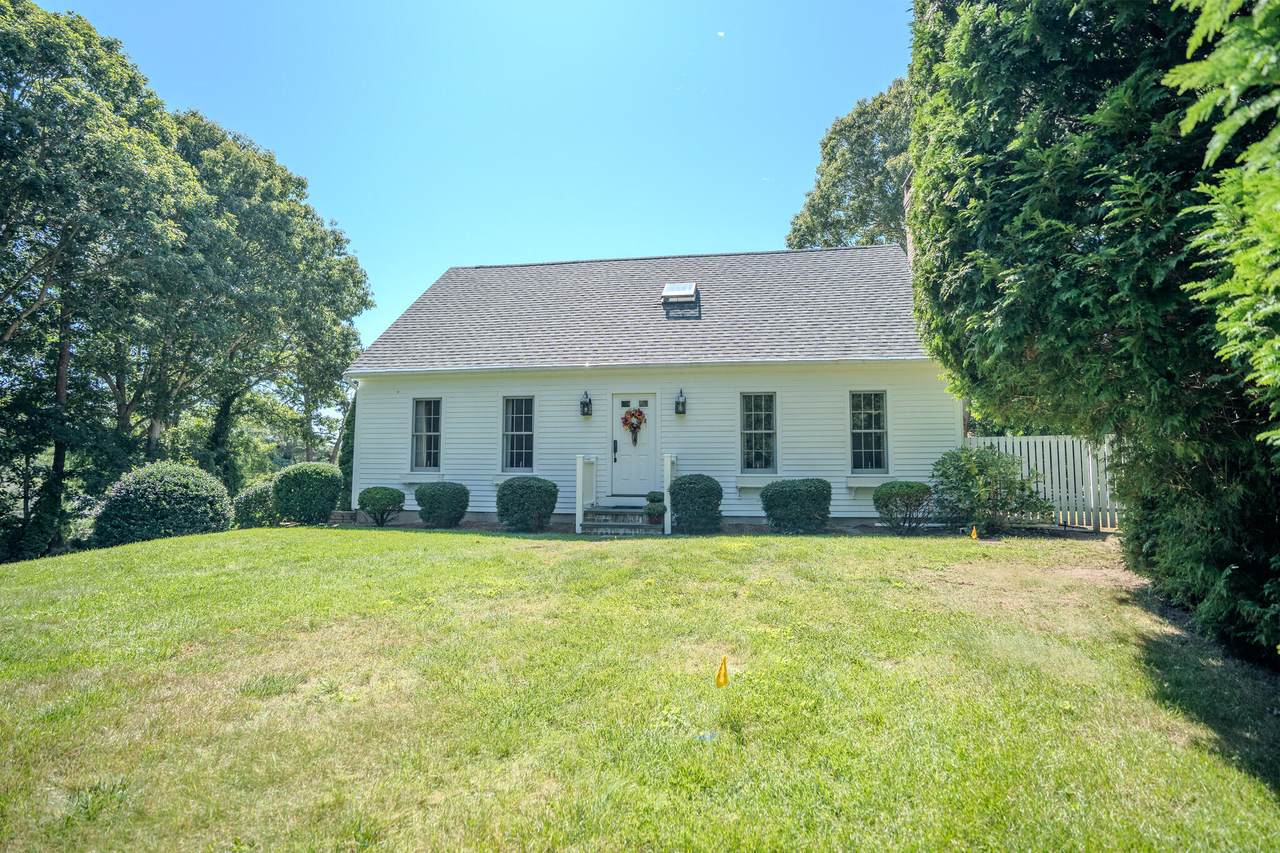 17 Clinton Drive - Photo 1