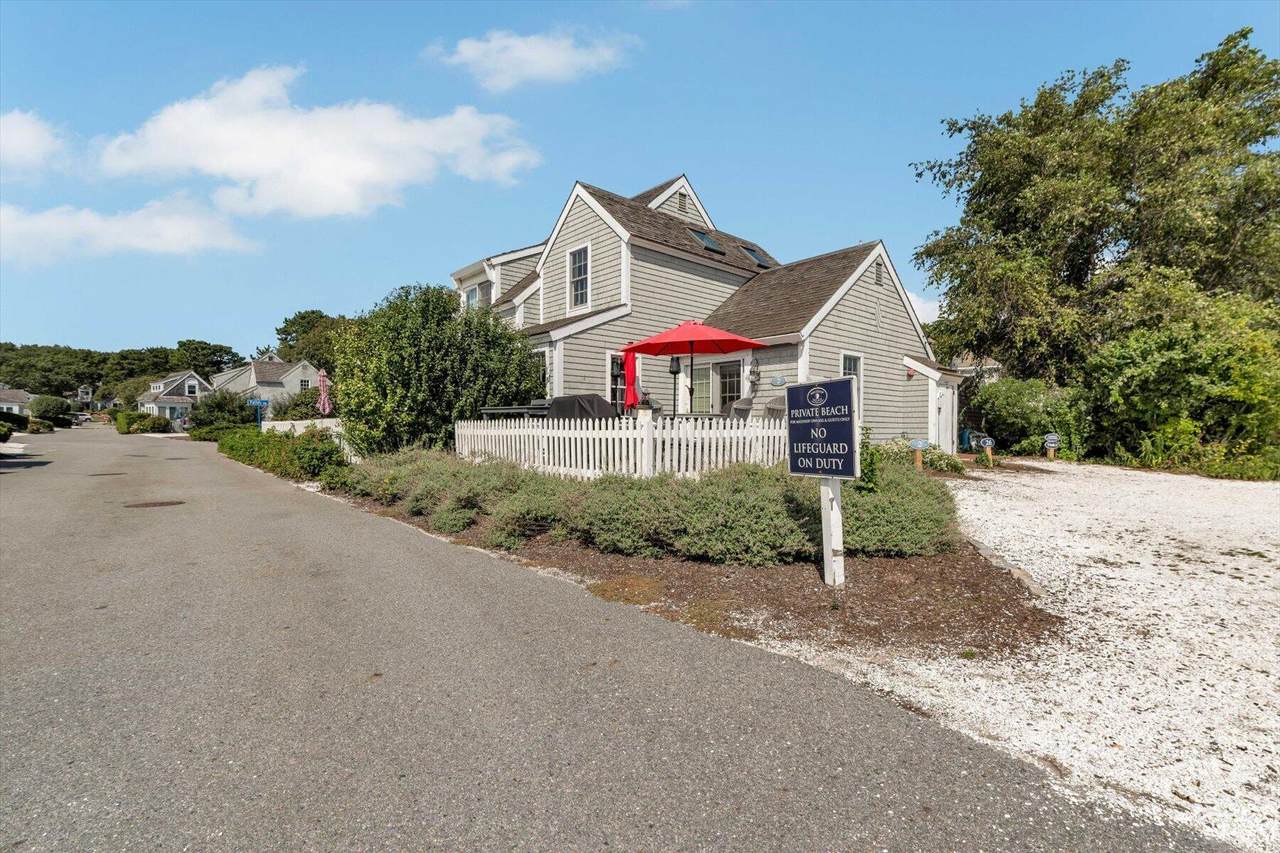 https://bt-photos.global.ssl.fastly.net/capecod/1280_boomver_2_22604958-2.jpg