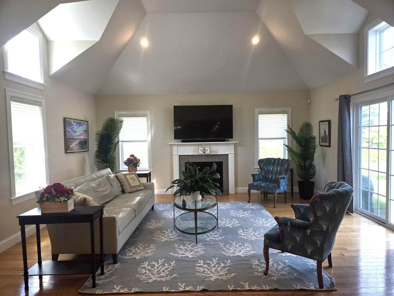 https://bt-photos.global.ssl.fastly.net/capecod/1280_boomver_2_22605028-2.jpg