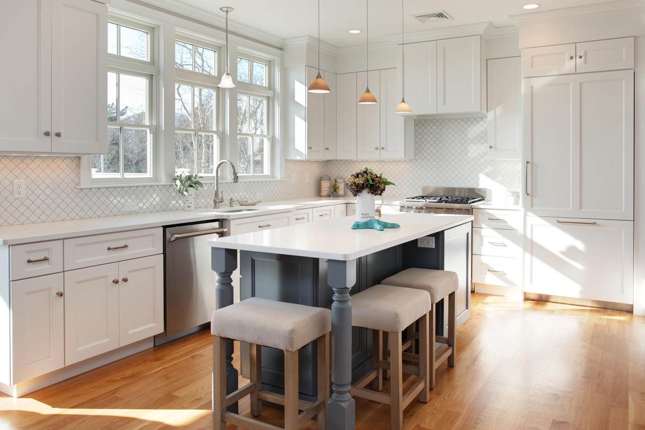 1090 Shore Road - Photo 1
