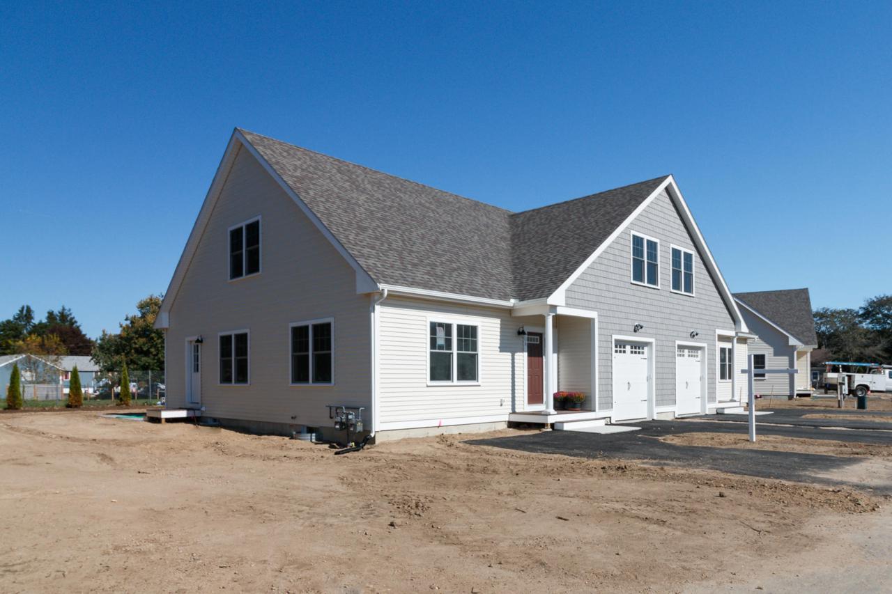 637 Gifford Street - Photo 1