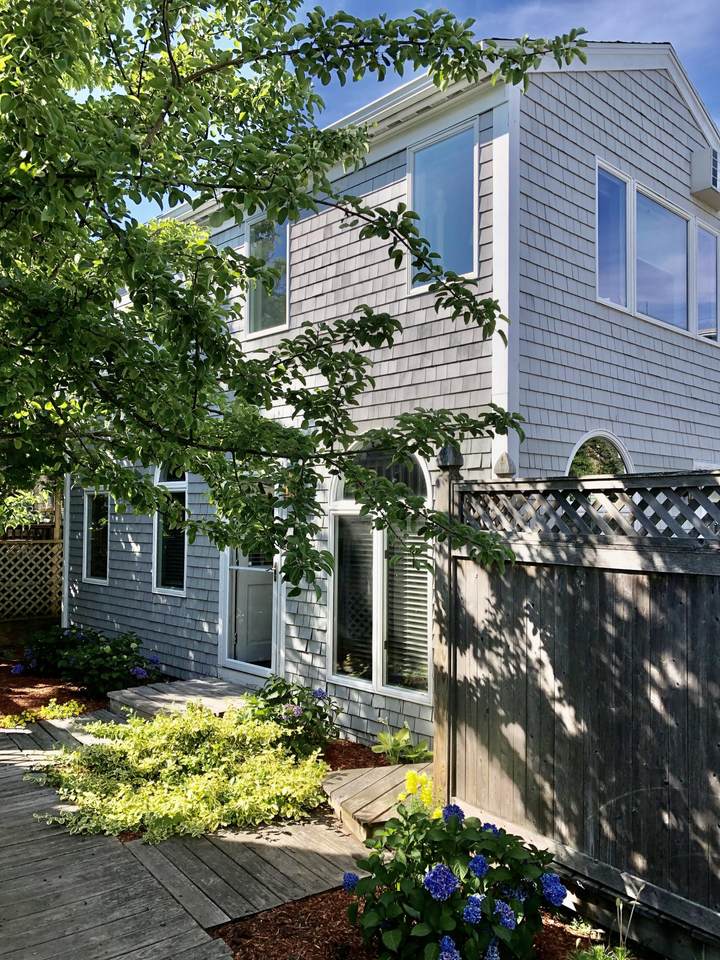 54 Bradford Street - Photo 1