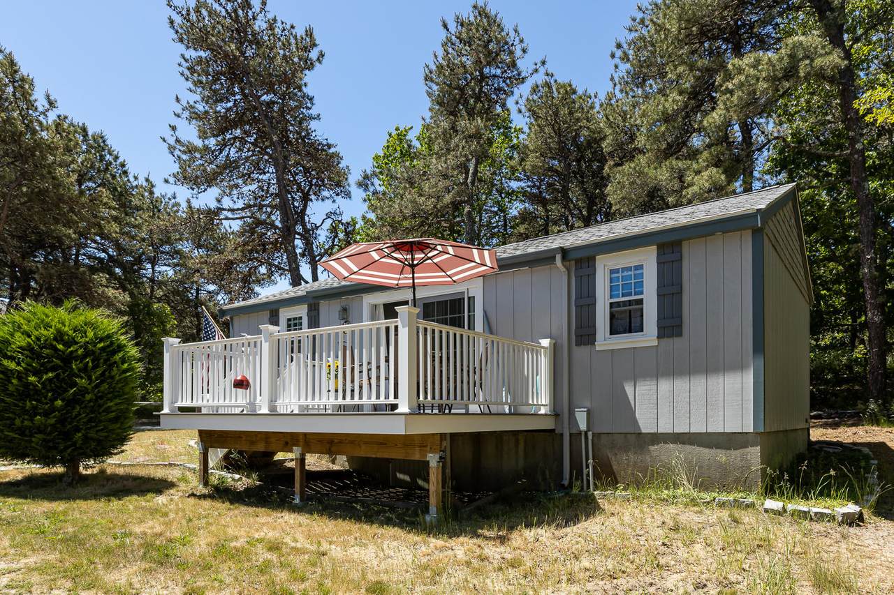 7 Great Hollow Rd - Photo 1