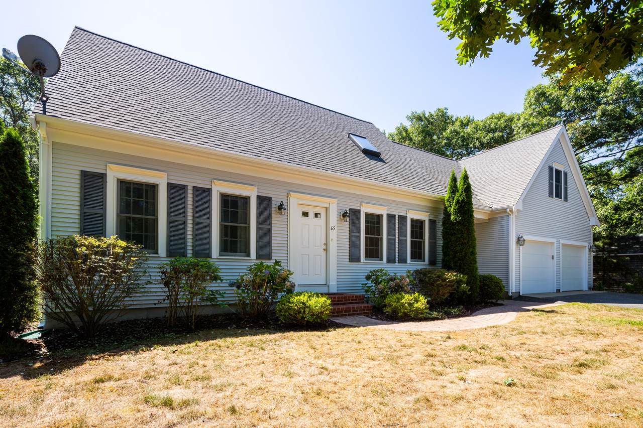 65 Nearmeadows Road - Photo 1