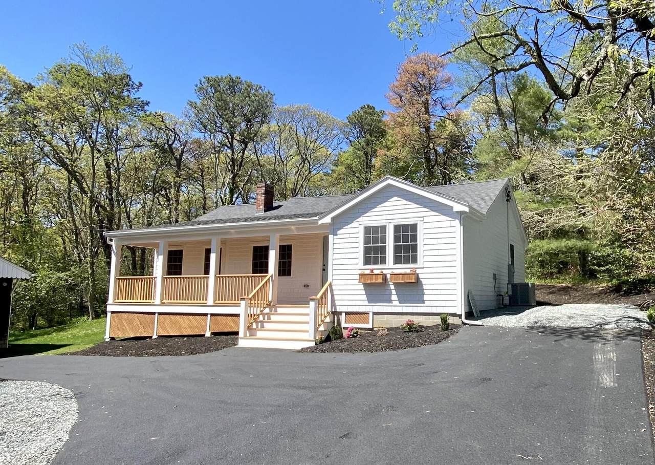 114 Pleasant Pines Avenue - Photo 1
