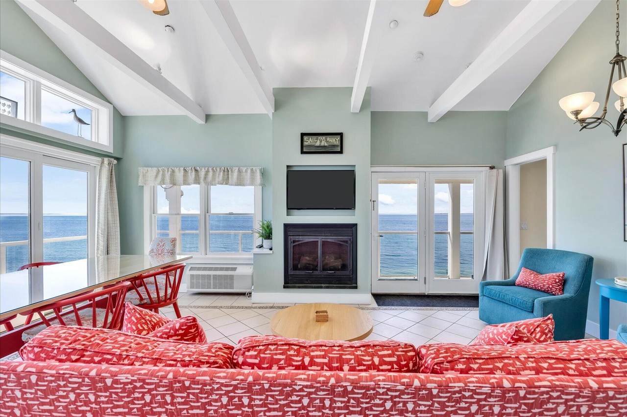 https://bt-photos.global.ssl.fastly.net/capecod/1280_boomver_3_22500314-2.jpg
