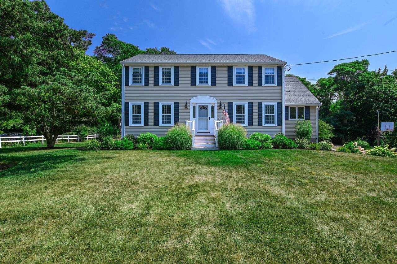 15 Marvin Circle - Photo 1