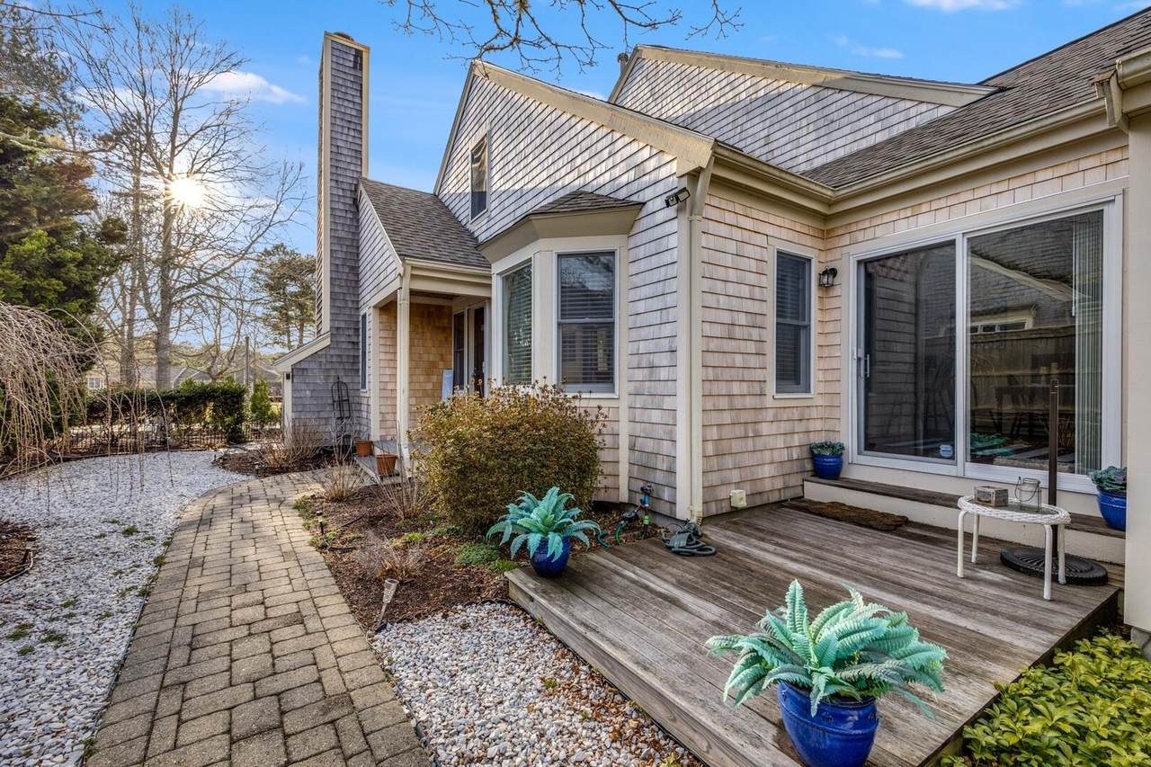 18 Pine Grove Village - Photo 1