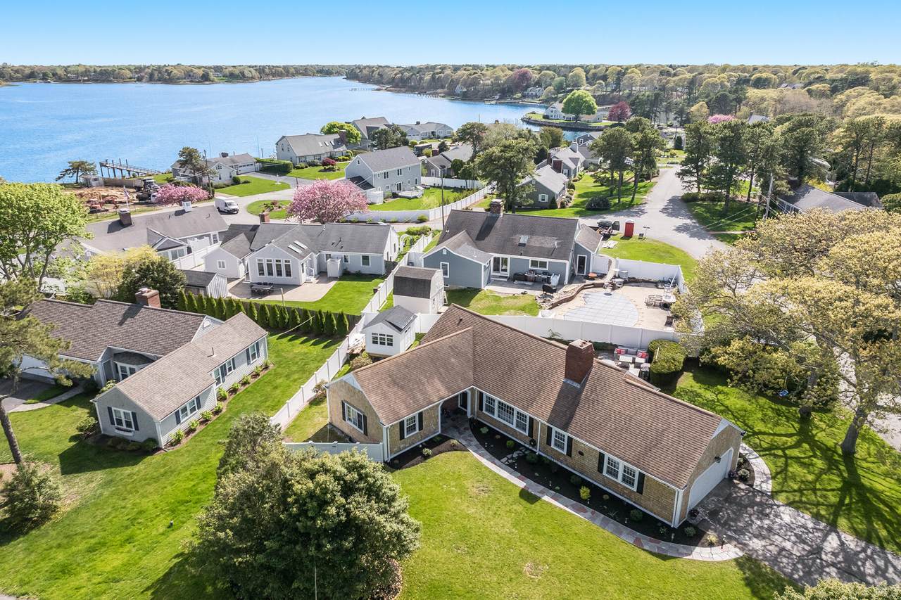 https://bt-photos.global.ssl.fastly.net/capecod/1280_boomver_3_22502080-2.jpg