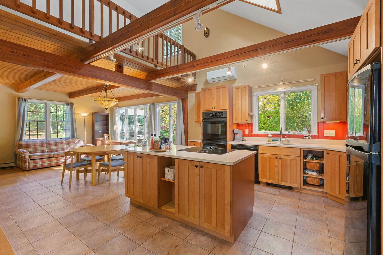 274 Commons Way - Photo 1