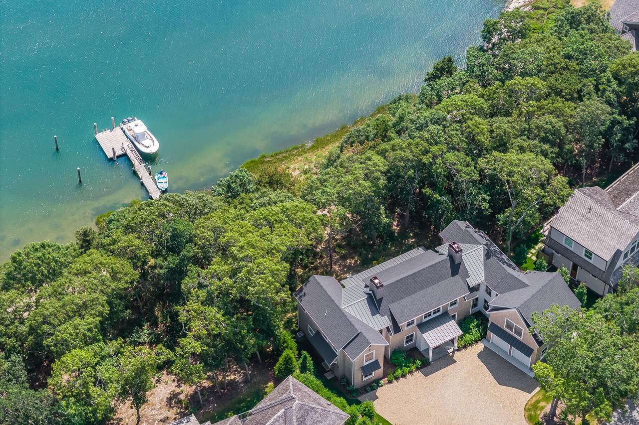 8 Bridge Street - Photo 1