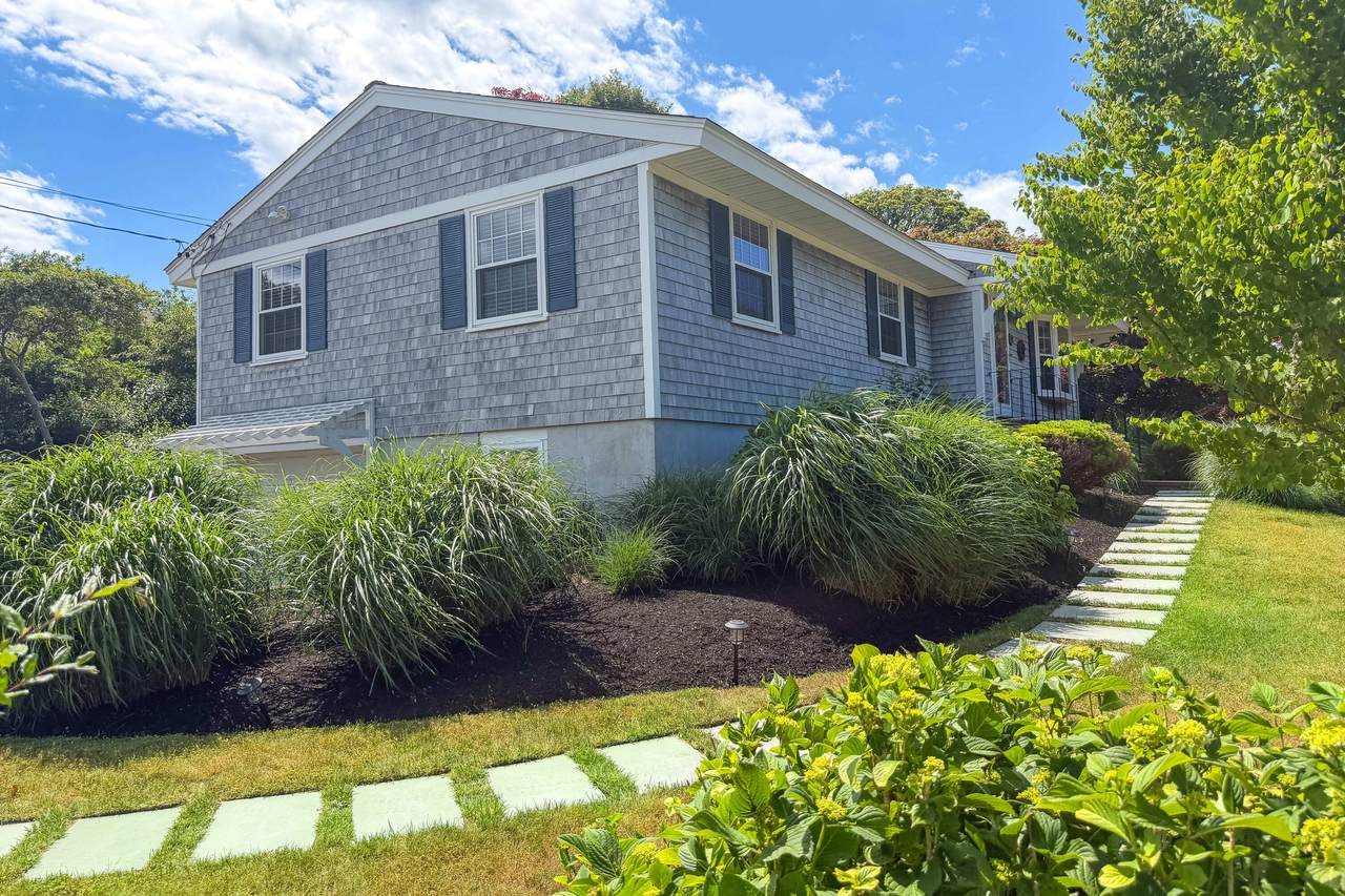 137 Shane Drive - Photo 1