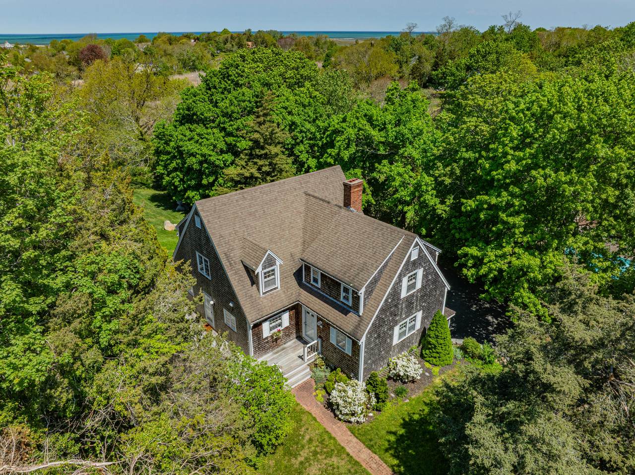 https://bt-photos.global.ssl.fastly.net/capecod/1280_boomver_3_22601046-2.jpg