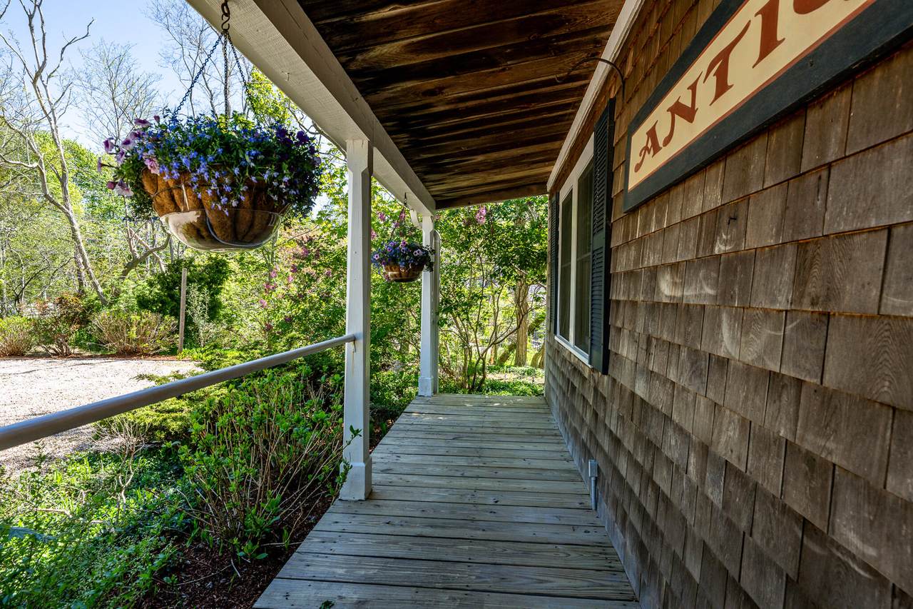 https://bt-photos.global.ssl.fastly.net/capecod/1280_boomver_3_22602230-2.jpg