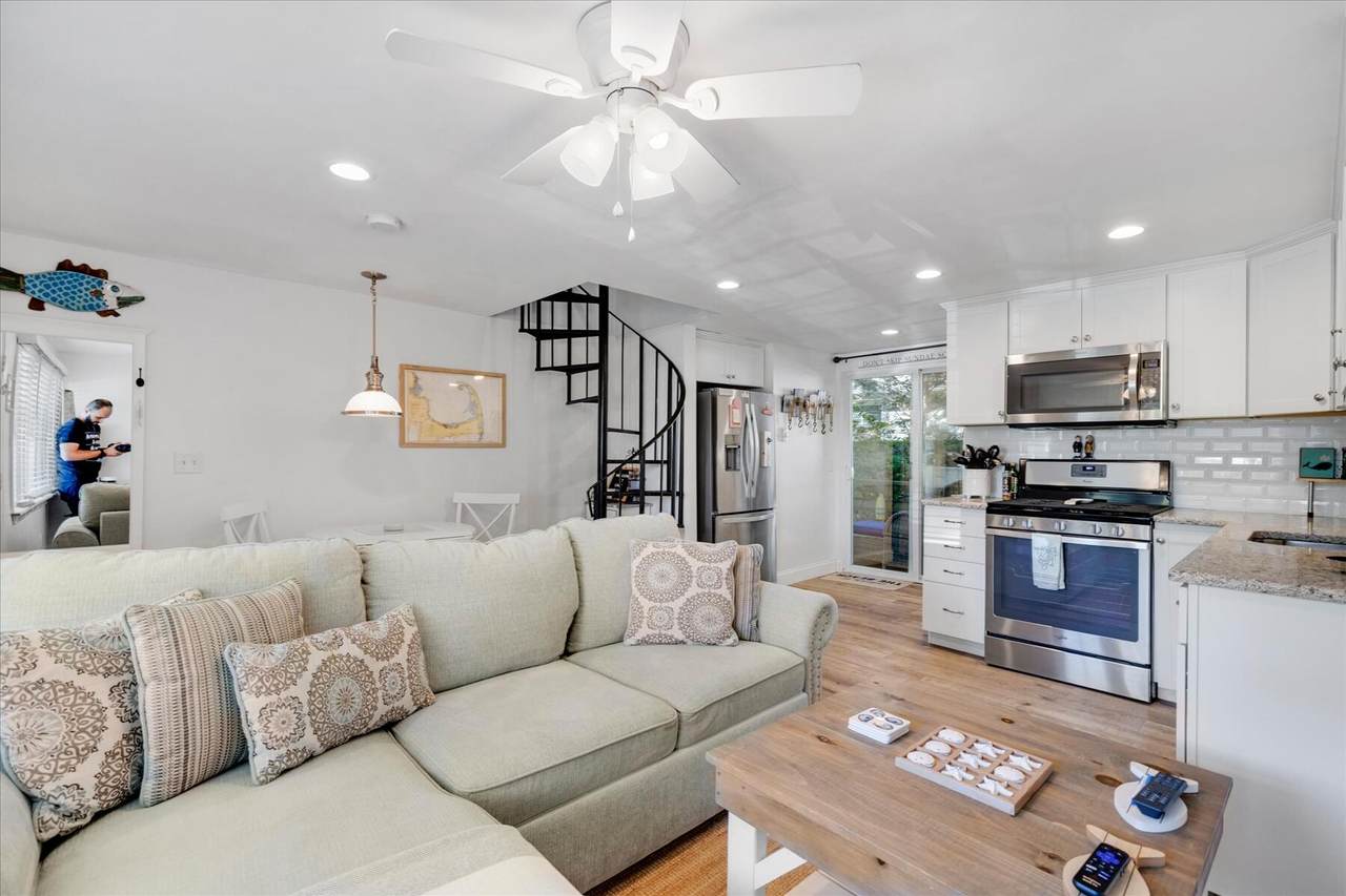 405 Lower County Road - Photo 1