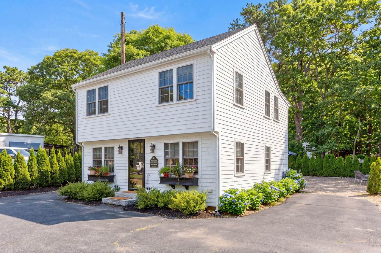 https://bt-photos.global.ssl.fastly.net/capecod/1280_boomver_3_22603071-2.jpg