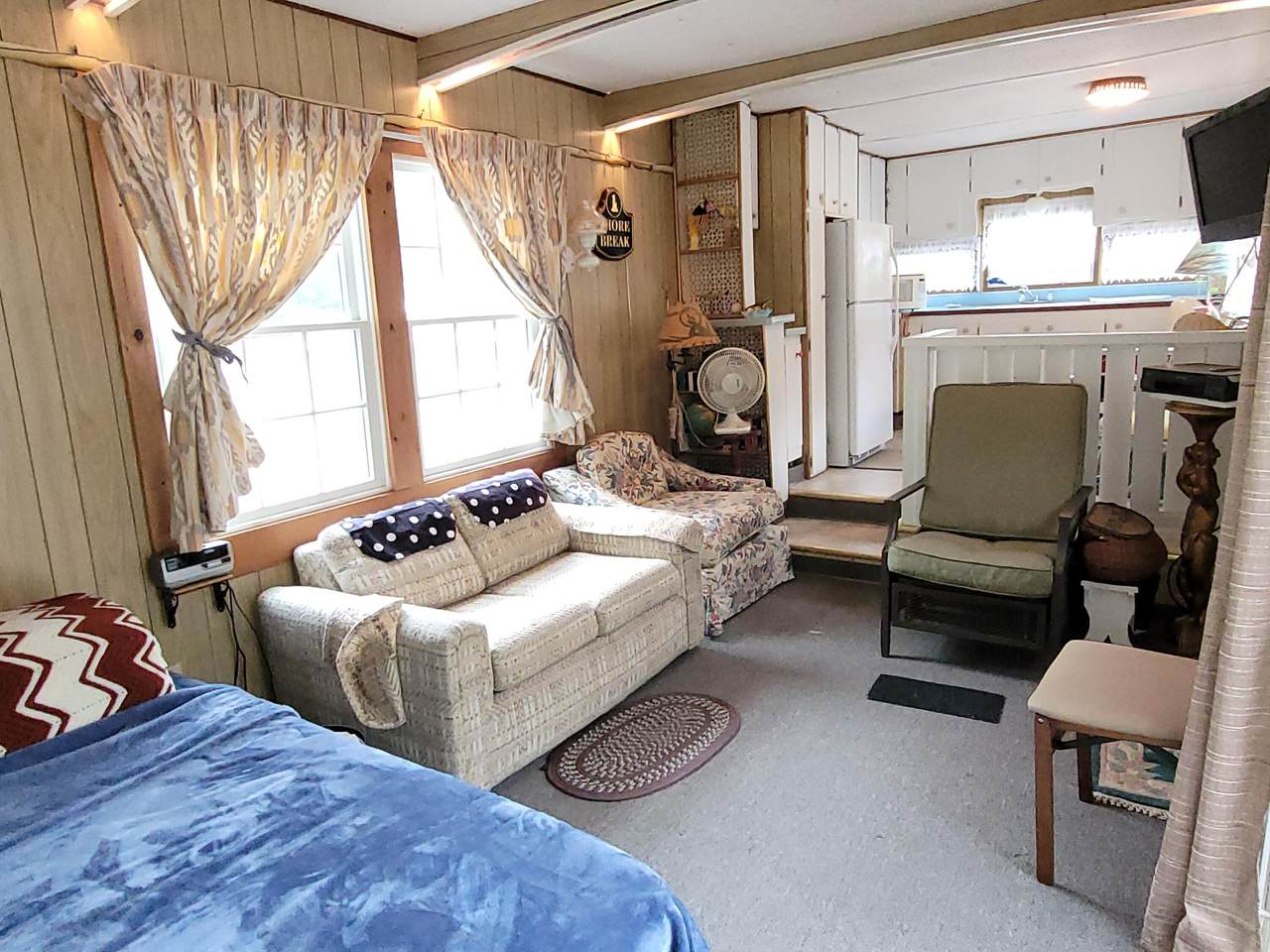 https://bt-photos.global.ssl.fastly.net/capecod/1280_boomver_2_22603090-2.jpg