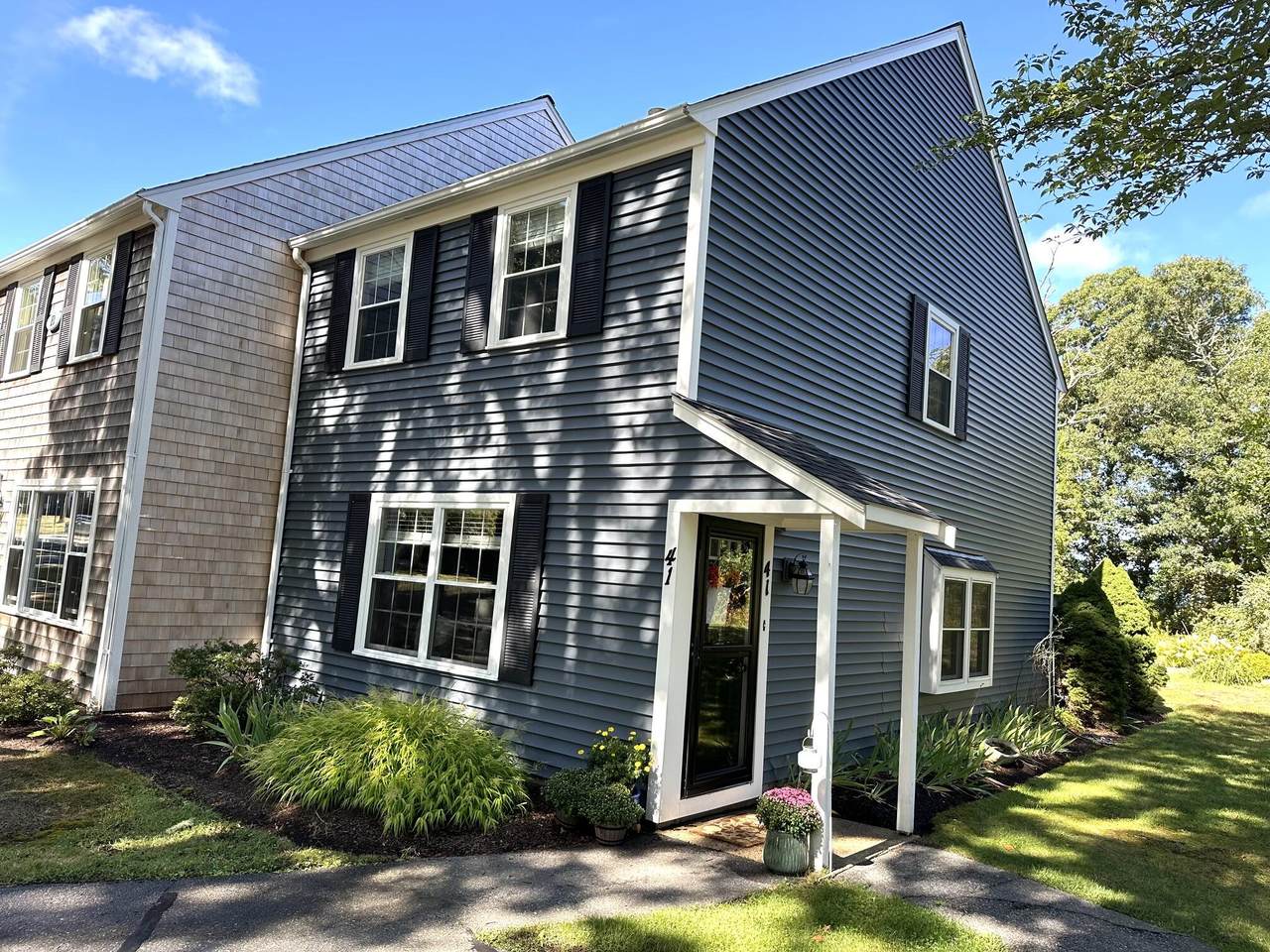 41 Woodview Drive - Photo 1