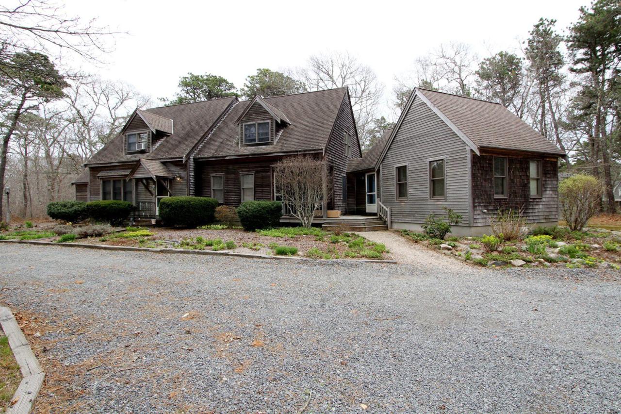 1052 Old Orchard Road - Photo 1