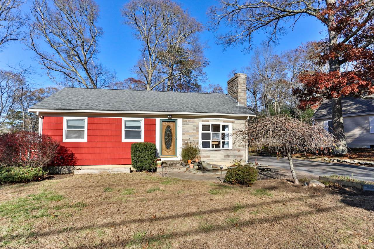 43 Pinecrest Beach Drive - Photo 1