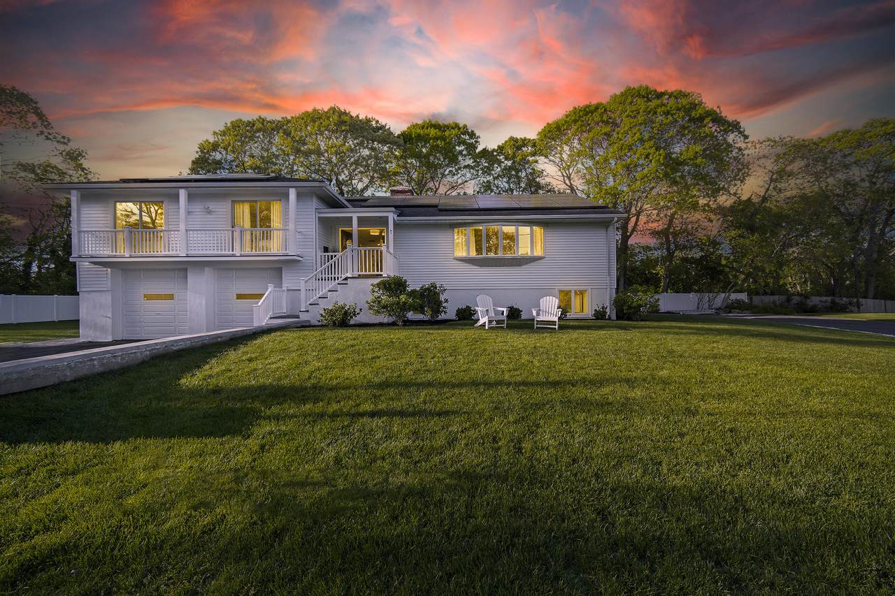 51 Tanglewood Drive - Photo 1