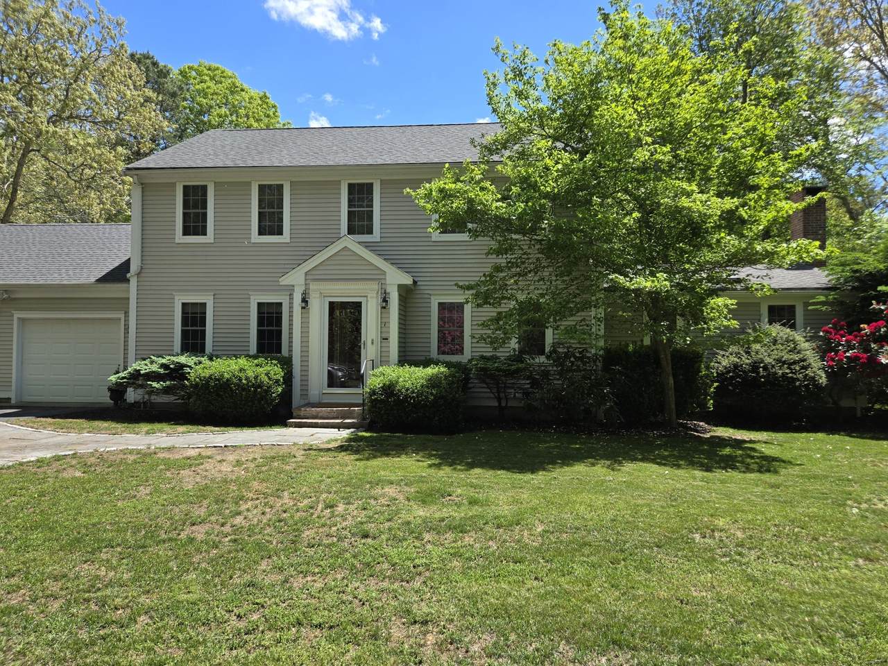 13 Quail Hollow Circle - Photo 1